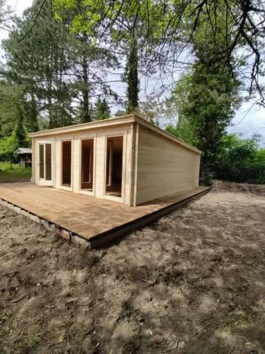 Réalisation d'un terrassement avec le montage d'un chalet a soissons, Crépy-en-Valois, ANTOINE MIRET